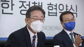 李 “마지막 길이 택시”…野 “고질적 직업 비하 발언”