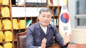 “현장서 발로 뛴 15년… 군민 목소리 들으면 보약 먹은 듯 힘이나”