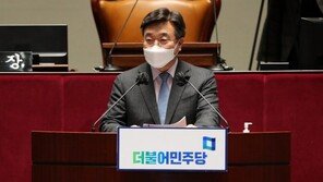 與 “야당 계속 발목 잡으면 단독으로 추경안 처리”