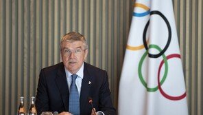 바흐 IOC 위원장 “발리예바 주변인들 섬뜩…경기 볼 때 괴로웠다”
