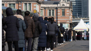 정부 “큰 유행 거치고 엔데믹…위중증 늘어도 치명률 안 오를 것”