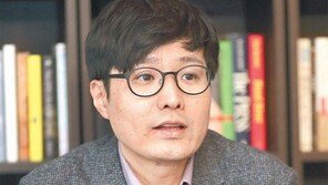“천안함 ‘패잔병’ 아닌 ‘생존장병’, 제대로 된 이름 찾아줘야죠” 