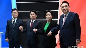 이재명 “기재부 예산편성권 靑이관”… 윤석열 “靑조직 축소-집무실 이전”