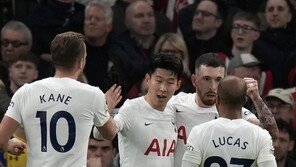 손흥민, 케인과 EPL 역대최다 합작골 도전…24일 번리전