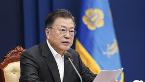 文정부 5년간 141회 정상외교… “방산 등 미래먹거리 창출”