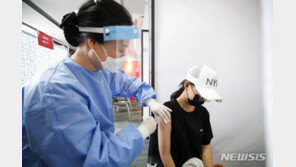 ‘5-11세 백신’ 시기 늦고 거부감 커…전문가들 “접종 쉽지 않을 것”