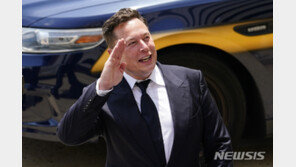 ‘3번 결혼’ 51세 일론 머스크, 20대 女배우와 열애설