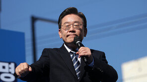 尹 “李 ‘우크라 발언’ 국제적 망신”…李 “尹 지적한 것”