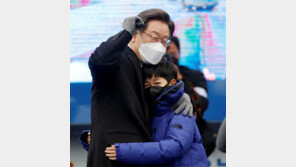 李 “초보 대통령, 러 자극해 충돌”…尹 “우크라에 상처, 국제망신”