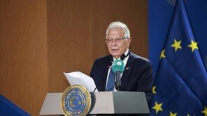 EU “스위프트 제재로 러 외환보유액 절반 동결”