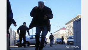 우크라 남동부 베드댠스크 “러시아군, 모든 행정건물 장악”