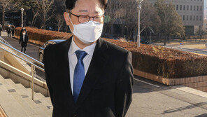 박범계 “인도적 차원서 국내체류 우크라이나인 체류 연장 조치 고려”