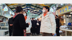 독자 완주 安, 李-尹 싸잡아 비판…“1·2번 도덕성 신뢰하냐”