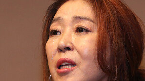 “이재명 손톱에 1㎝ 까만 줄 있어”…‘불륜 공방’ 다시 꺼낸 김부선