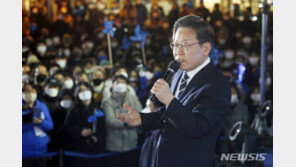 이재명, 日언론과 인터뷰…“강제징용, 日정부가 해결책 찾아야”