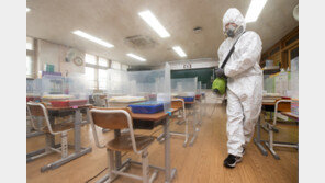 오미크론 정점 향하는데 ‘불안한 개학’…등교방식도 제각각