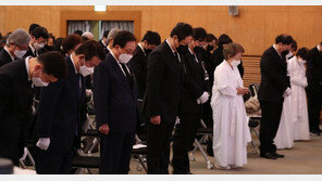 ‘시대의 새벽을 깨운 빛의 붓’…故 이어령 전장관 영결식