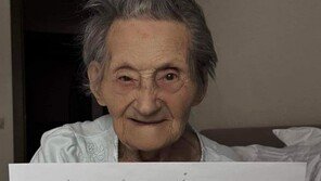 히틀러 이겨낸 98세 우크라 할머니 “푸틴에게서도 살아남을 것”