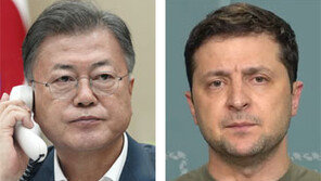 文, 젤렌스키와 통화 “우크라 국민 용기에 경의”