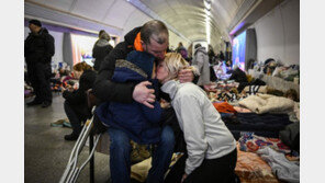 “차에 아이들 있어요” 통화중 ‘탕 탕 탕’… 일가족 5명 몰살당했다