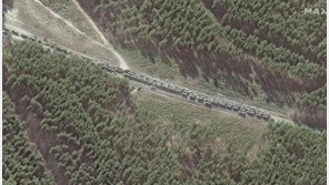 美 당국자 “러군, 아직 수도 키이우에서 25㎞ 밖에 있어”