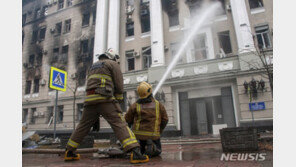 美당국자 “러 결집 병력 90% 우크라 내부…미사일 480기 이상 발사”