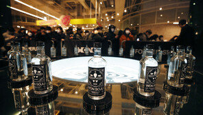 2만병 ‘완판’에  ‘오픈런’까지…‘박재범 원소주’ 인기 비결은?