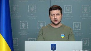 젤렌스키 “대통령으로서 나는 죽음을 겁낼 권리가 없다”