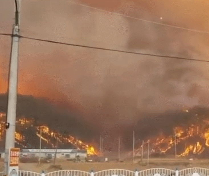 울진·삼척산불, 주민 대피령…LNG기지 위협 ‘총력 대응’ 