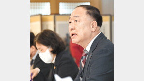 물가 5개월 연속 3%대 상승… 우크라 사태에 “고물가 장기화 우려” 