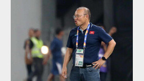 박항서 베트남 감독, 코로나19 확진으로 격리 중…상태는 양호