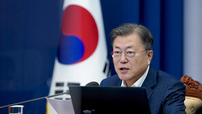 文대통령 “산불 피해지역, 특별재난지역 선포 검토” 지시