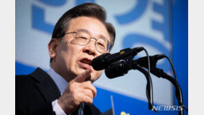 경기 찾은 이재명 “국민 없이 온갖 탄압 속에 어떻게 살아남았겠나”