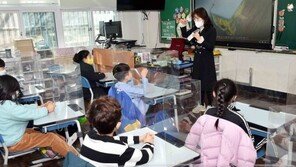 “대체인력 부족에 확진자·교장도 수업”…막막한 학교들