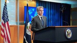 美, 러시아산 원유 금수 조치 꺼내나…“동맹국들과 적극 논의중”