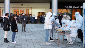 서울시, 선관위에 ‘확진자도 일반투표함에 직접 투표’ 건의