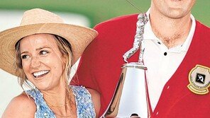 생애 첫승 셰플러, 한달도 안돼 또 트로피