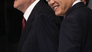 WP “한국 대선 후보들, 서로 나라를 정반대로 이끌 것”