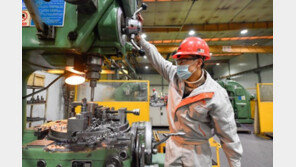 中, 감세·수수료 인하 확대로 기업 부담 덜어낸다