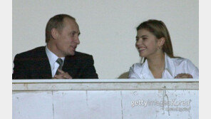 “푸틴, 31세 연하 애인·자녀 4명 스위스 별장으로 대피시켰다”