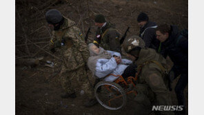 러 “9일 일부 도시 추가 휴전”…우크라 “점령자 못 믿어”