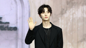 뉴이스트 민현, 코로나19 확진…“다른 멤버 접촉 無”