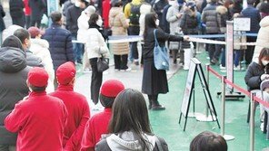 정부, ‘신속항원검사 양성’도 확진 인정 검토 