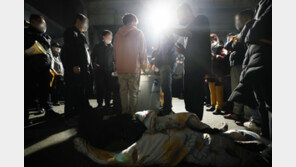 인천서 투표함 이송 막은 보수성향 시민들, 고발 당했다