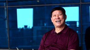 허구연, 첫 야구인 출신 KBO 총재되나…“‘팬 퍼스트’ 중심으로”