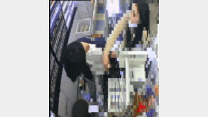 편의점 알바생 뺨 수차례 때리고 “변호사 선임하면 돼”