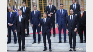 EU 정상회의, 우크라 지지 재확인…‘신속 가입’엔 “예외 없다”