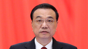 中 ‘서열 2위’ 리커창 총리, 올해 말 퇴진 직접 밝혀