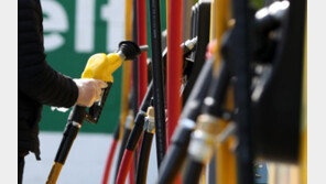 러시아발 악재에…서울 휘발윳값, 9년 만에 L당 2000원 돌파