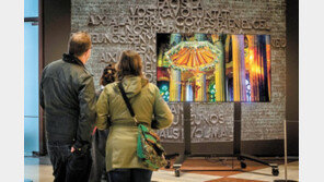 화면으로 감상하는 ‘사그라다 파밀리아 대성당’